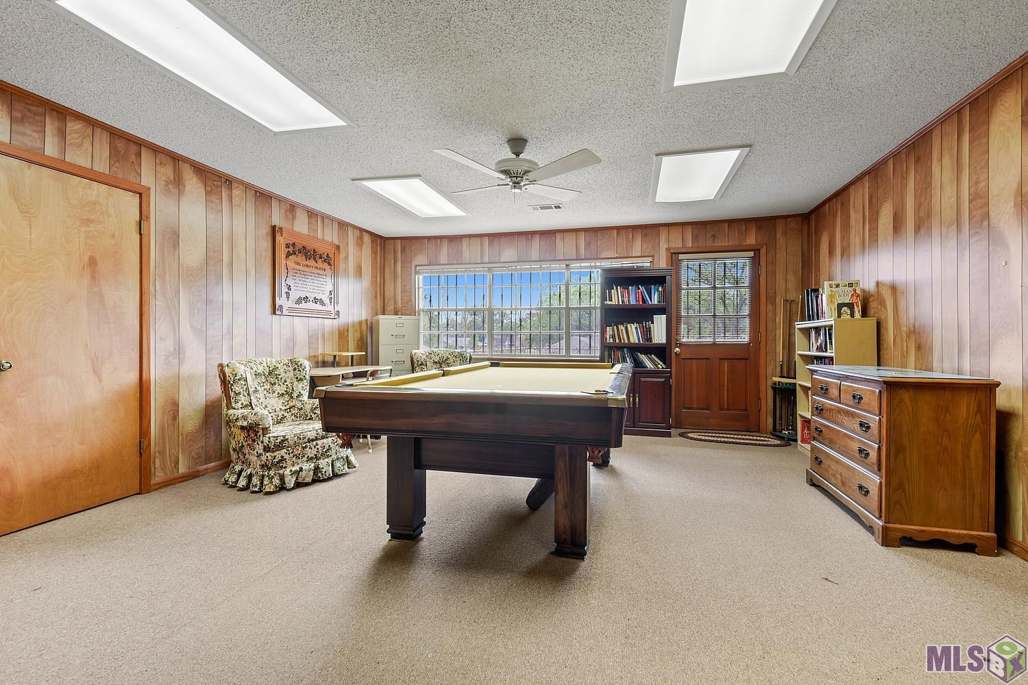 1111 Colonial Drive Baton Rouge, LA 70806 - Photo 10 of 12 Slate pool table is negotiable