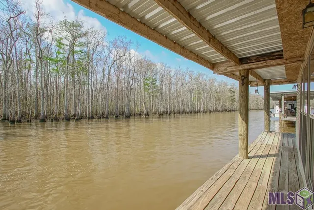 $539,000 | 23396 Chene Blanc Lane, Maurepas, LA 70449