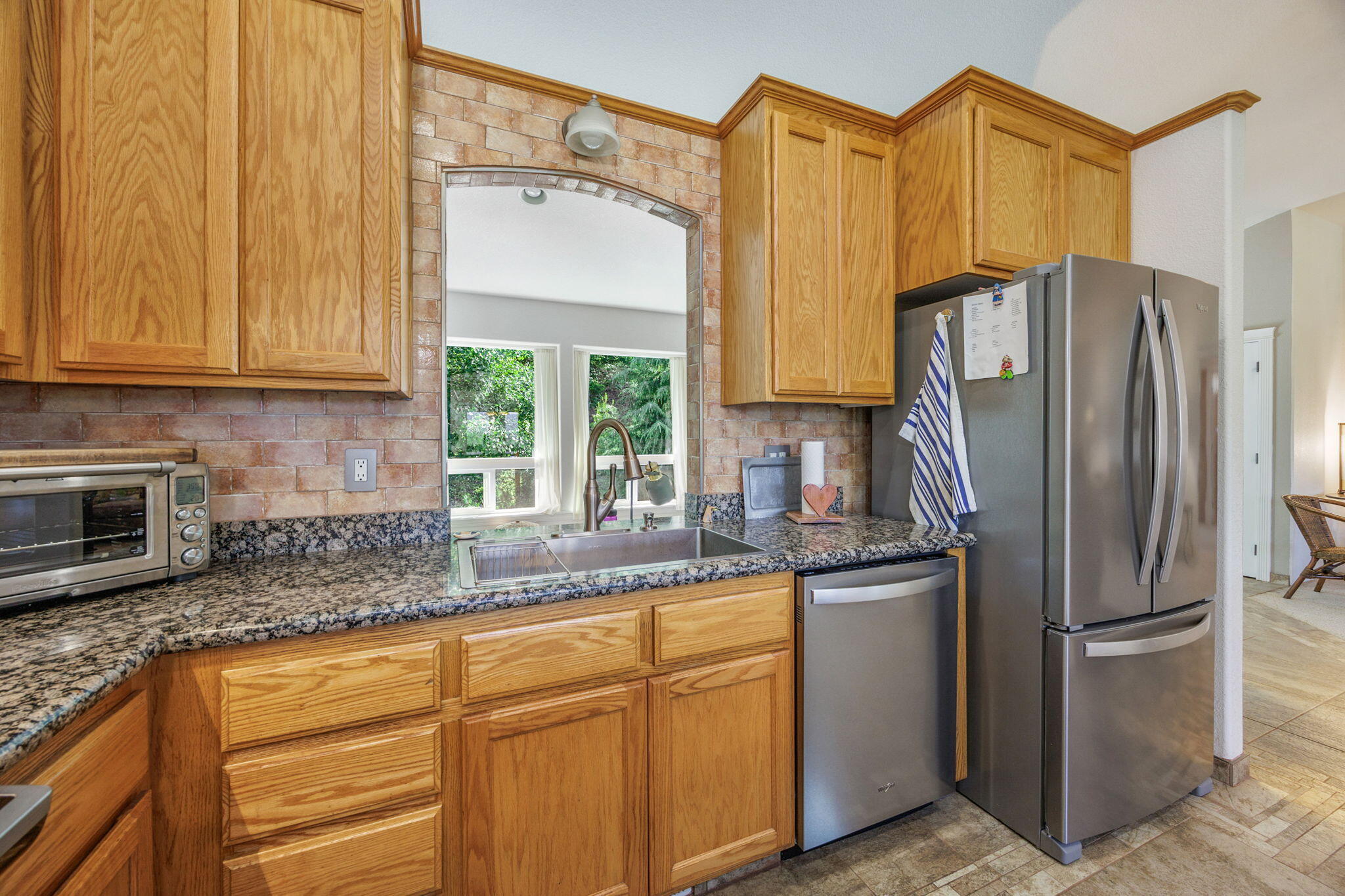 16445 Meadows Road White City, OR 97503 - Photo 12 of 42 ApxMR (5A)