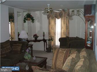 3 East Lexton Road New Castle, DE 19720 - Photo 3 of 12 Living Room