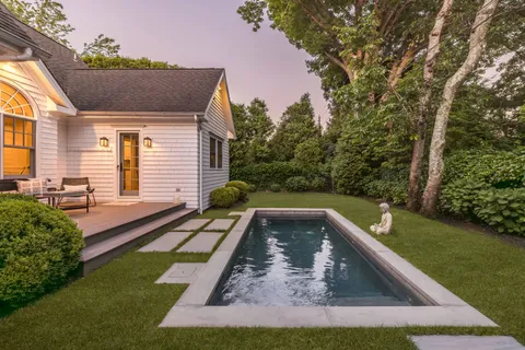 $3,750,000 | 61 Dayton Lane, East Hampton, NY 11937