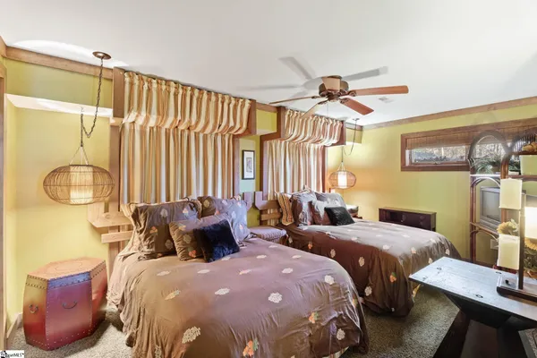 $995,231 | 231 Perry Circle, Townville, SC 29689