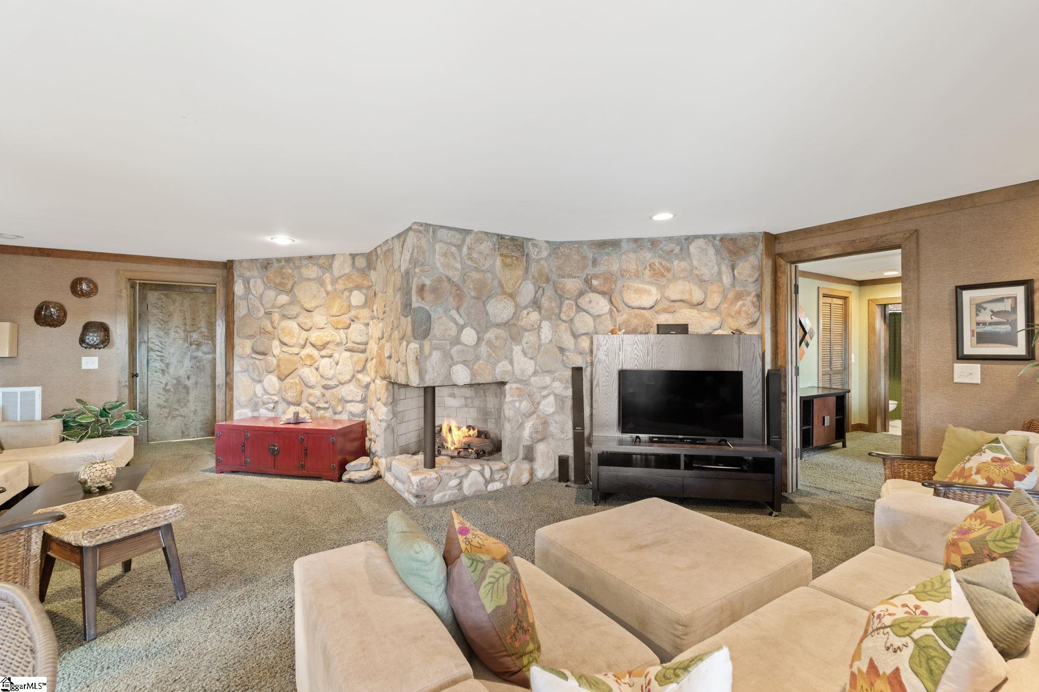 231 Perry Circle Townville, SC 29689 - Photo 22 of 35