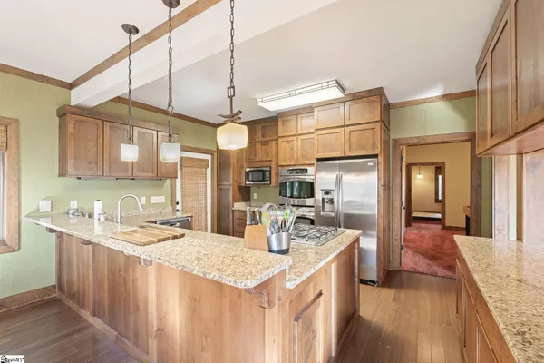 $995,231 | 231 Perry Circle, Townville, SC 29689