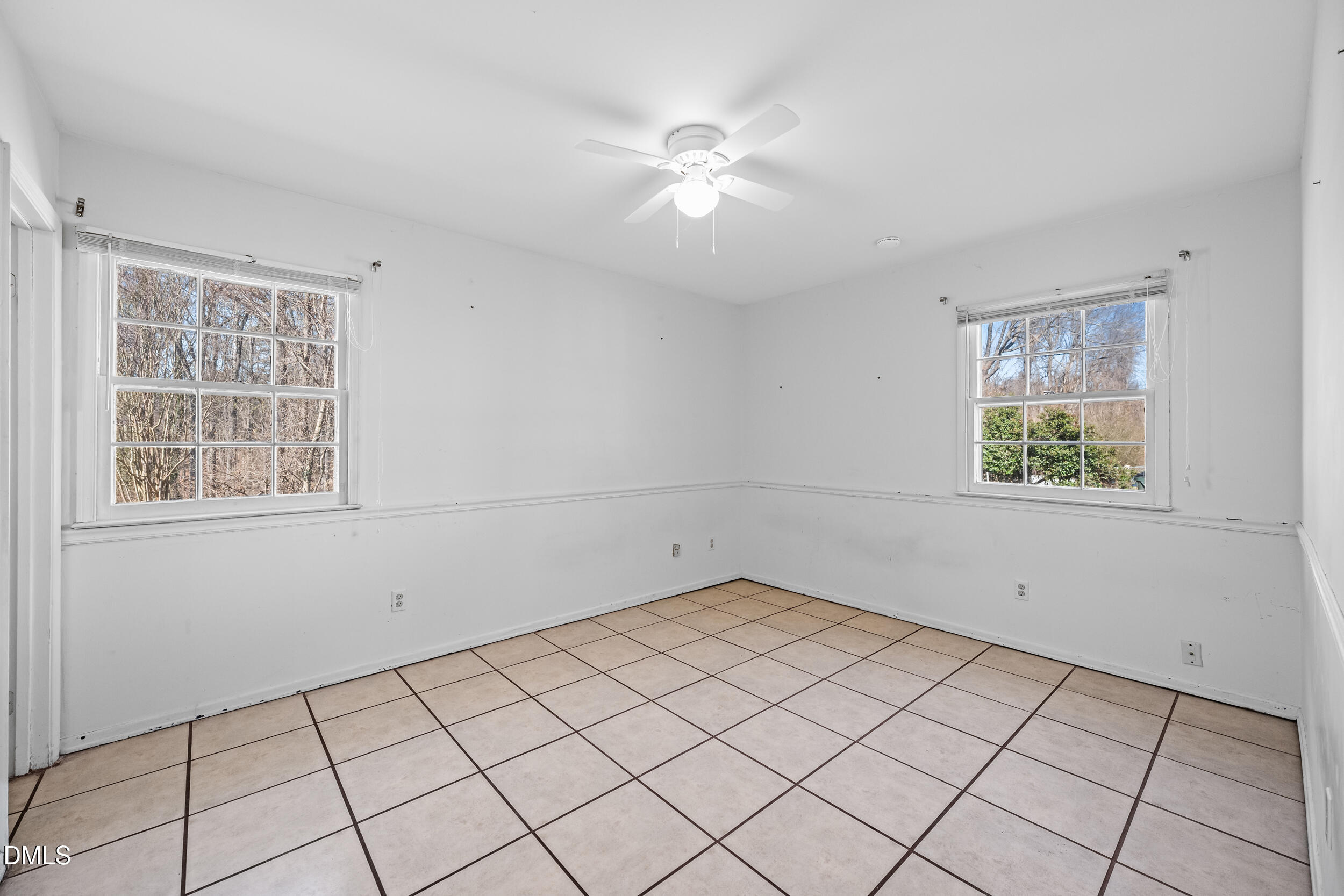 2340 Buckingham Road Burlington, NC 27217 - Photo 13 of 21 13 -2340 buckingham rd, interior, primar