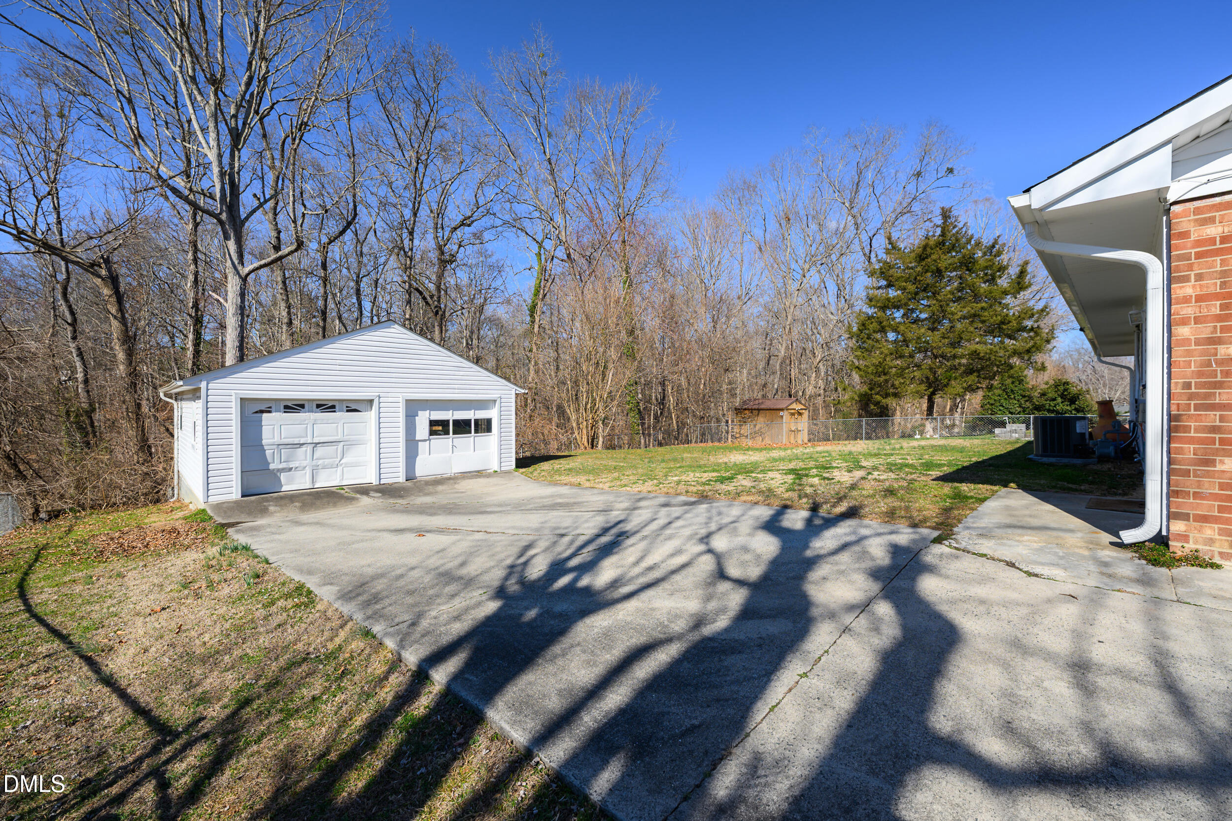 2340 Buckingham Road Burlington, NC 27217 - Photo 18 of 21 18 -2340 buckingham rd, exterior