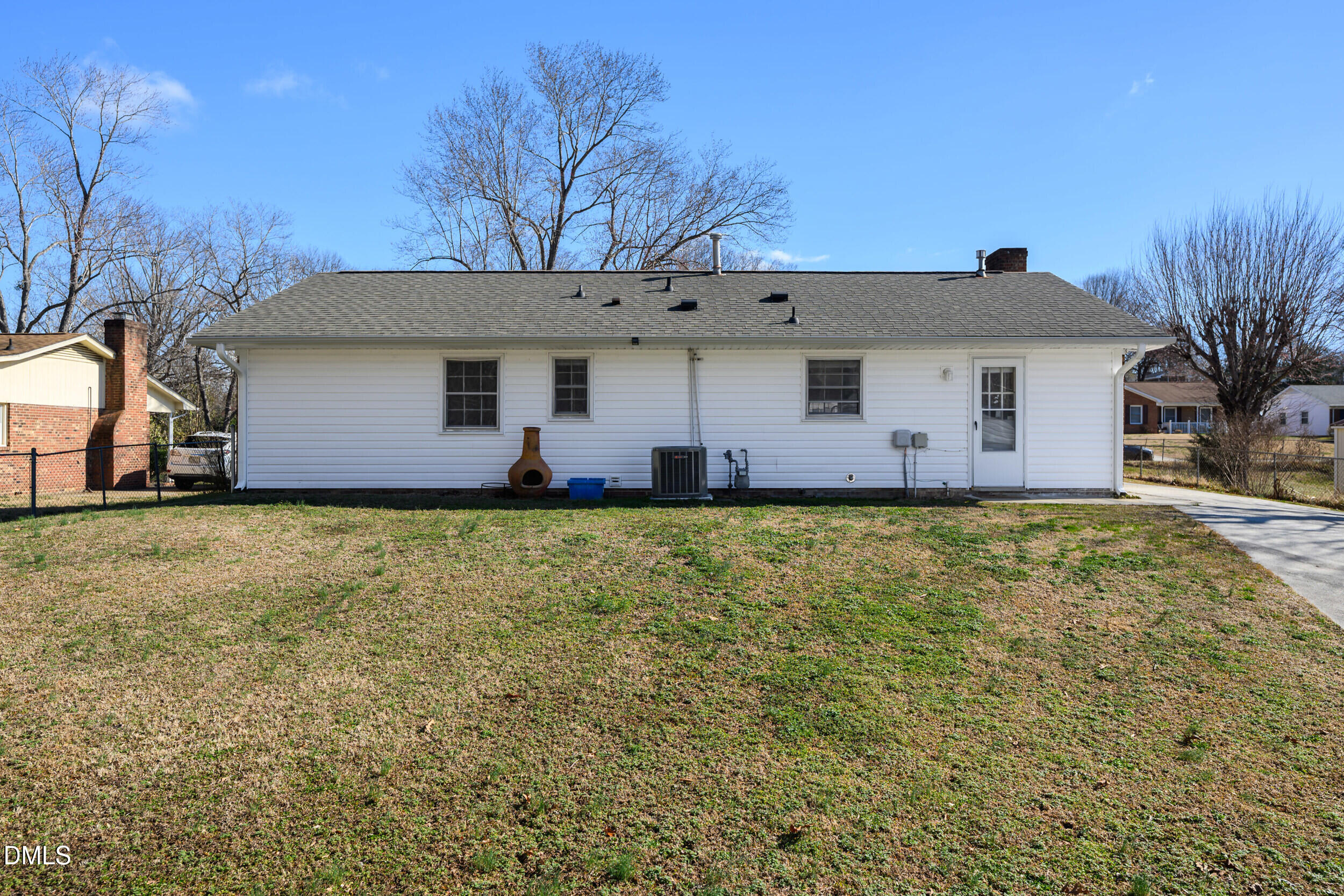 2340 Buckingham Road Burlington, NC 27217 - Photo 20 of 21 20 -2340 buckingham rd, exterior
