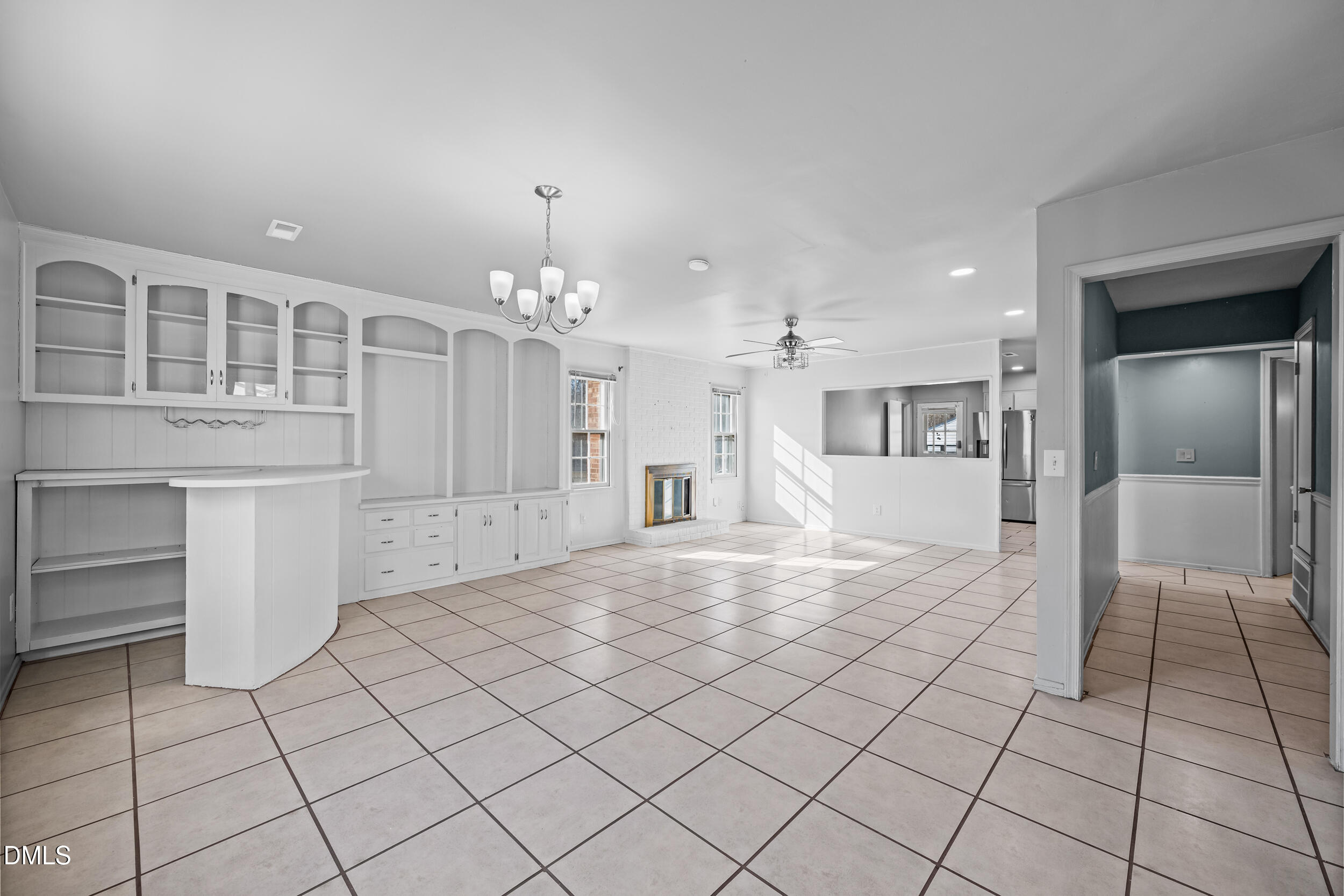 2340 Buckingham Road Burlington, NC 27217 - Photo 4 of 21 4 -2340 buckingham rd, interior