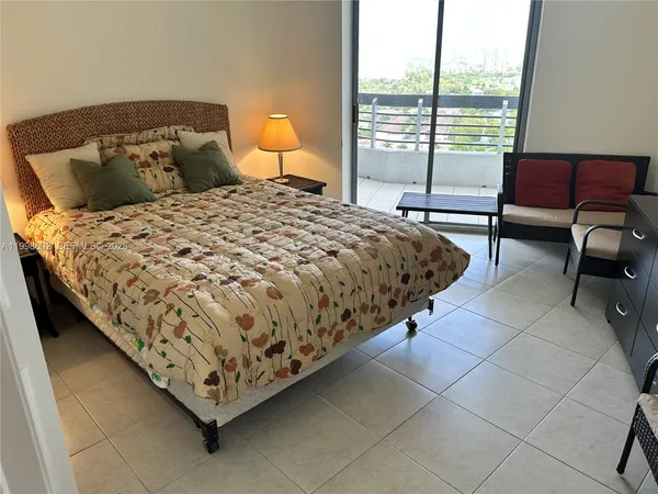 $3,500 | 3530 Mystic Pointe Drive, Unit 2607, Aventura, FL 33180