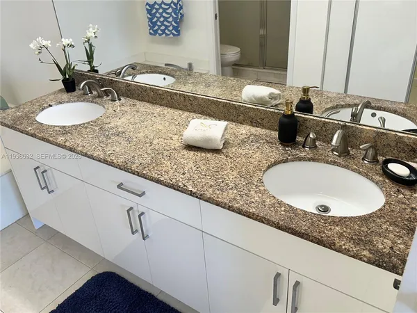 $3,500 | 3530 Mystic Pointe Drive, Unit 2607, Aventura, FL 33180