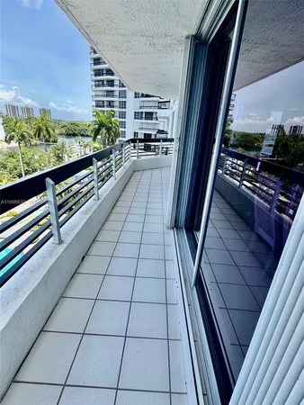 $3,500 | 3530 Mystic Pointe Drive, Unit 2607, Aventura, FL 33180