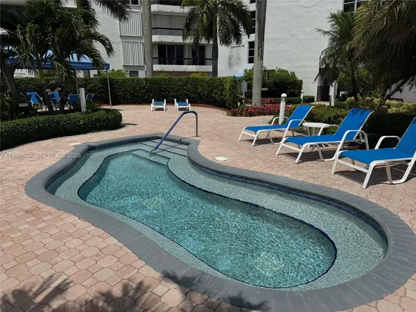 $3,500 | 3530 Mystic Pointe Drive, Unit 2607, Aventura, FL 33180