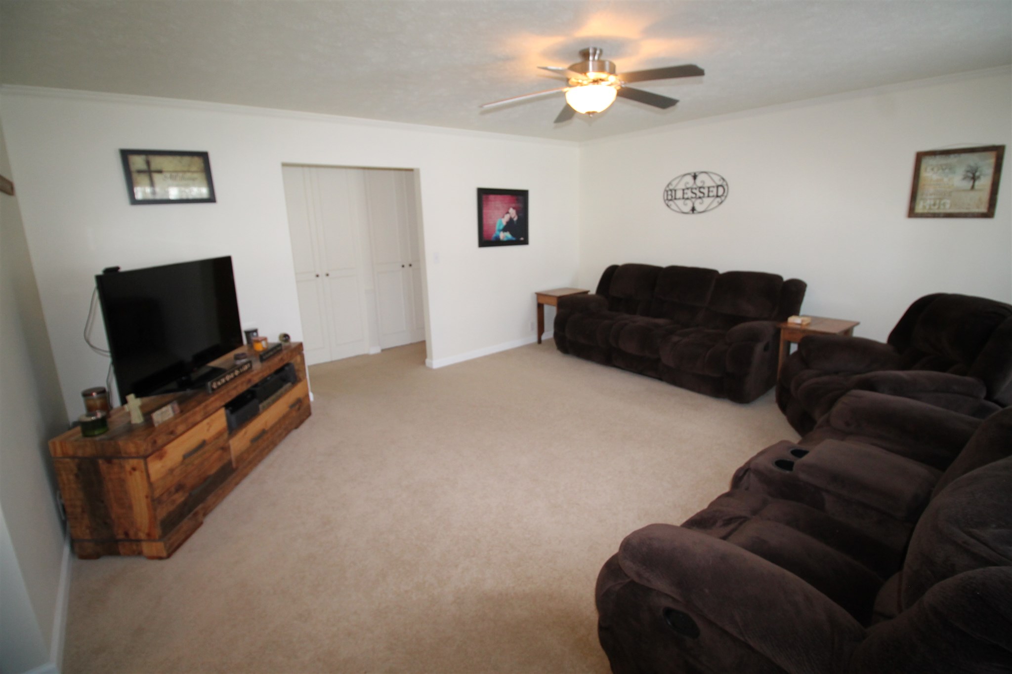 1904 Ridgedale Road South Bend, IN 46614 - Photo 27 of 36 Gallery Image 27