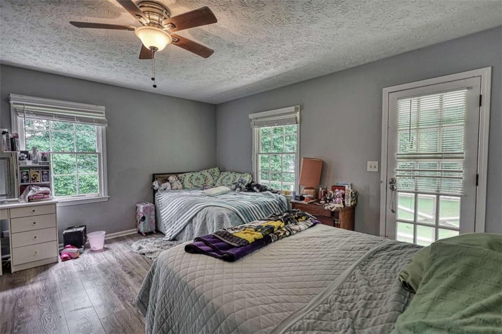 2394 Rockbridge Road Southwest Stone Mountain, GA 30087 - Photo 16 of 60