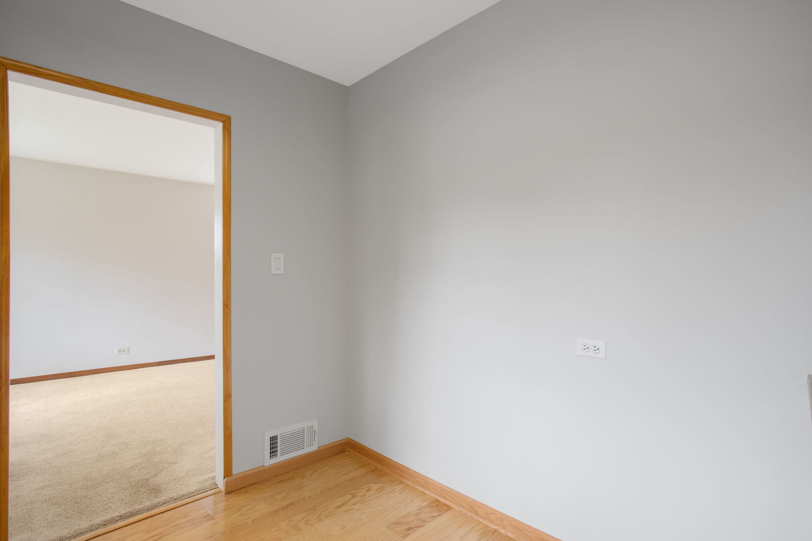 2217 Keystone Avenue North Riverside, IL 60546 - Photo 9 of 28