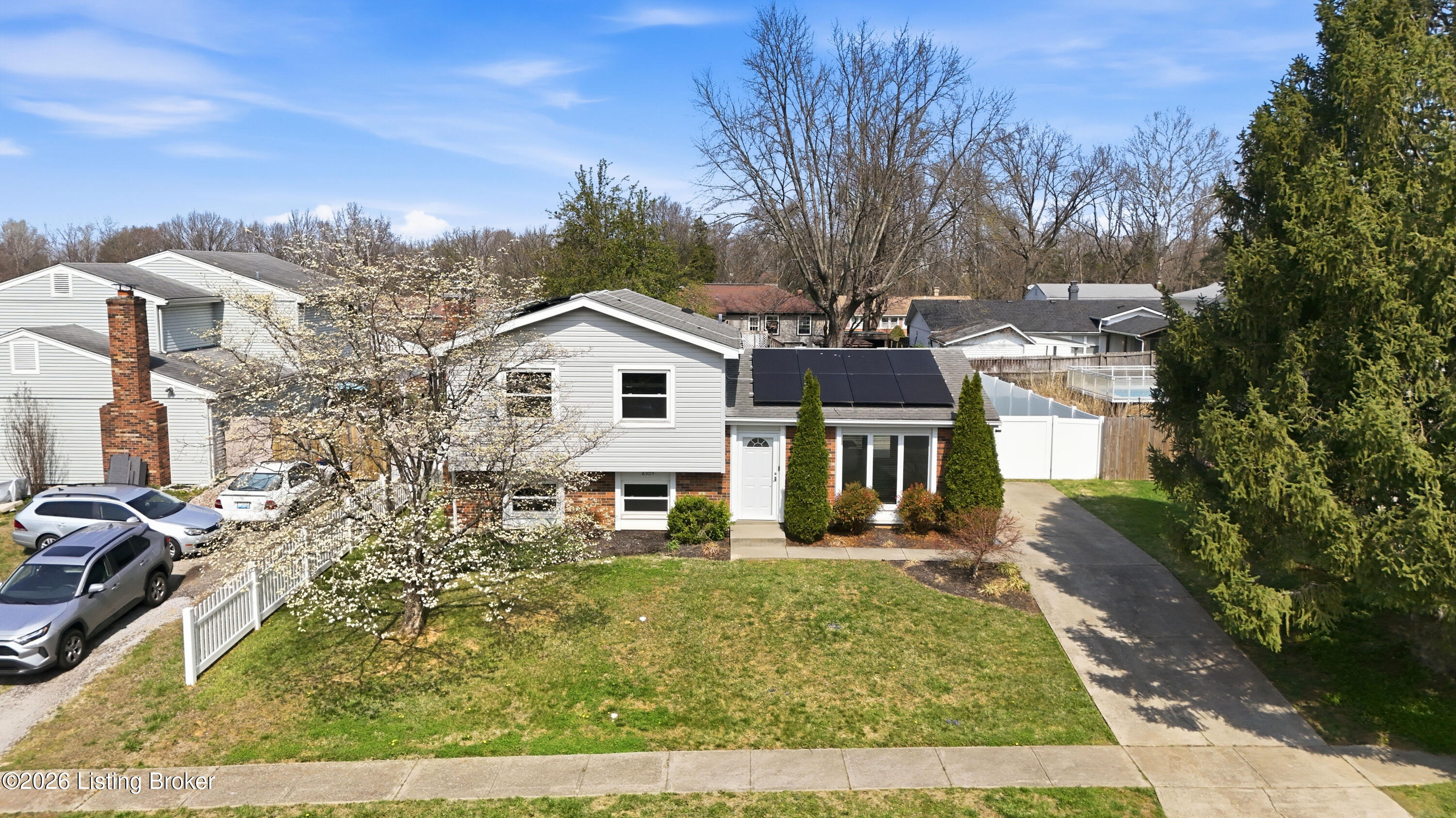 6305 Linstead Road Louisville, KY 40228 - Photo 40 of 51 38_6305linstead_louisvillerealestatemedi