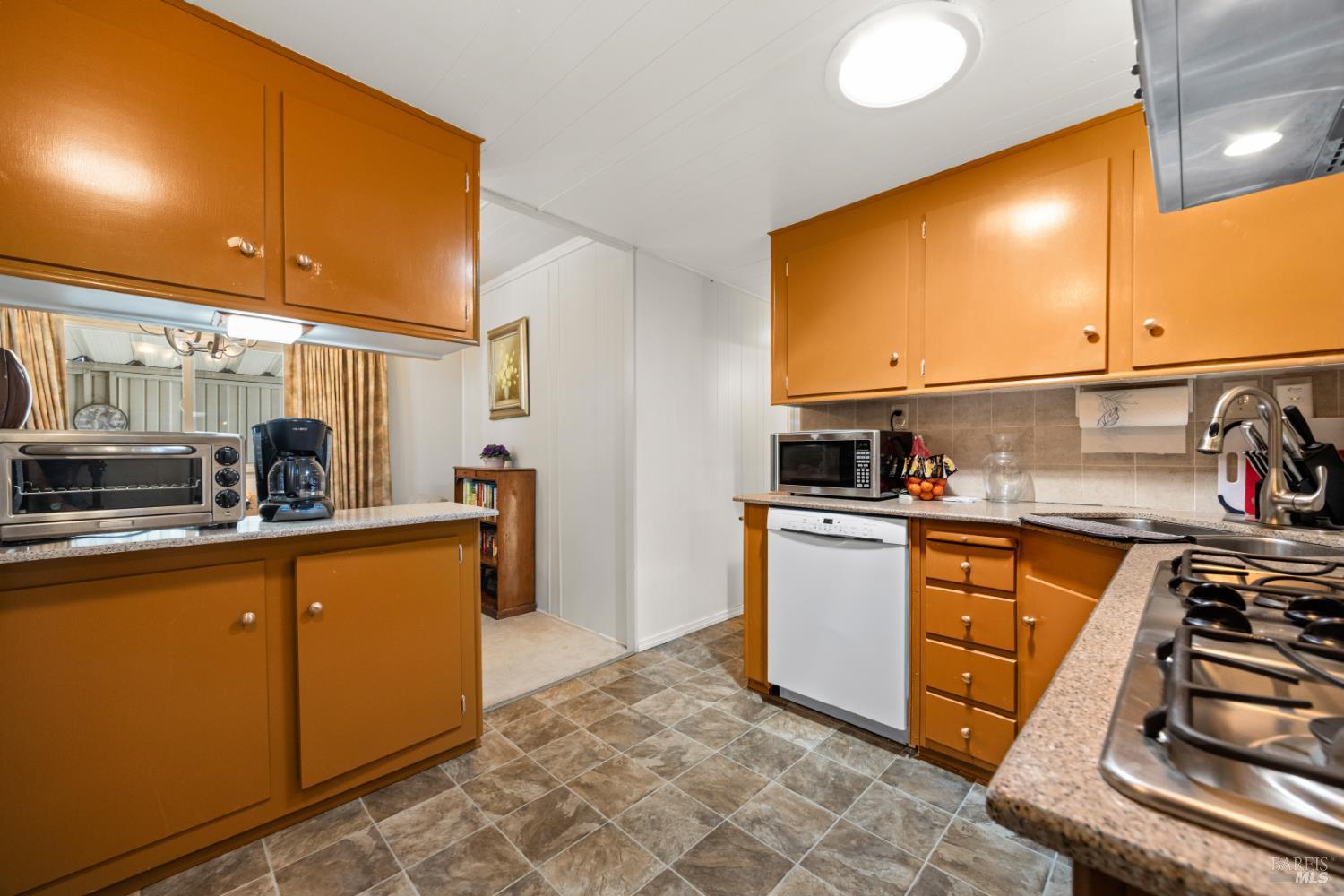 2525 Flosden Road, Unit 18 American Canyon, CA 94503 - Photo 4 of 16