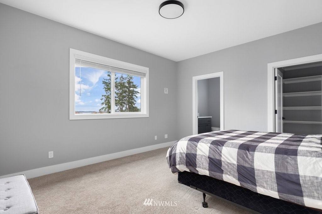 1629 Silver Lake Road Oak Harbor, WA 98277 - Photo 24 of 40 Gallery Image 24