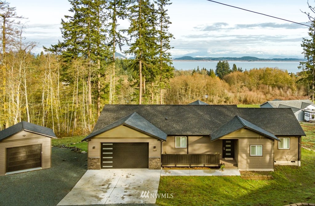 1629 Silver Lake Road Oak Harbor, WA 98277 - Photo 32 of 40 Gallery Image 32