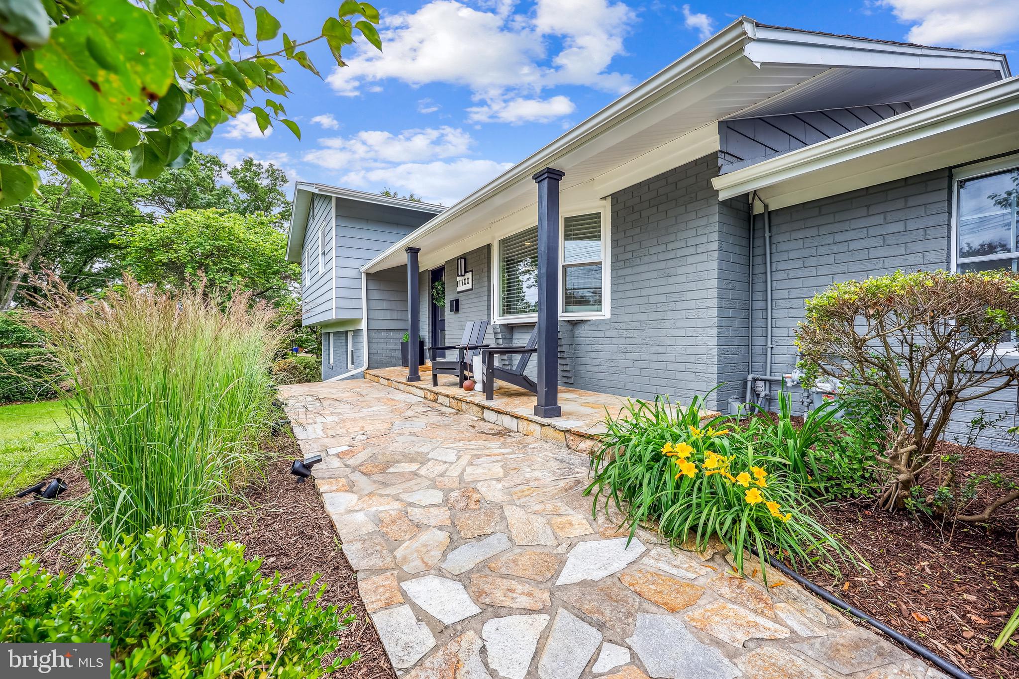 11700 Seven Locks Road Potomac, MD 20854 - Photo 41 of 44 FRONT PORCH