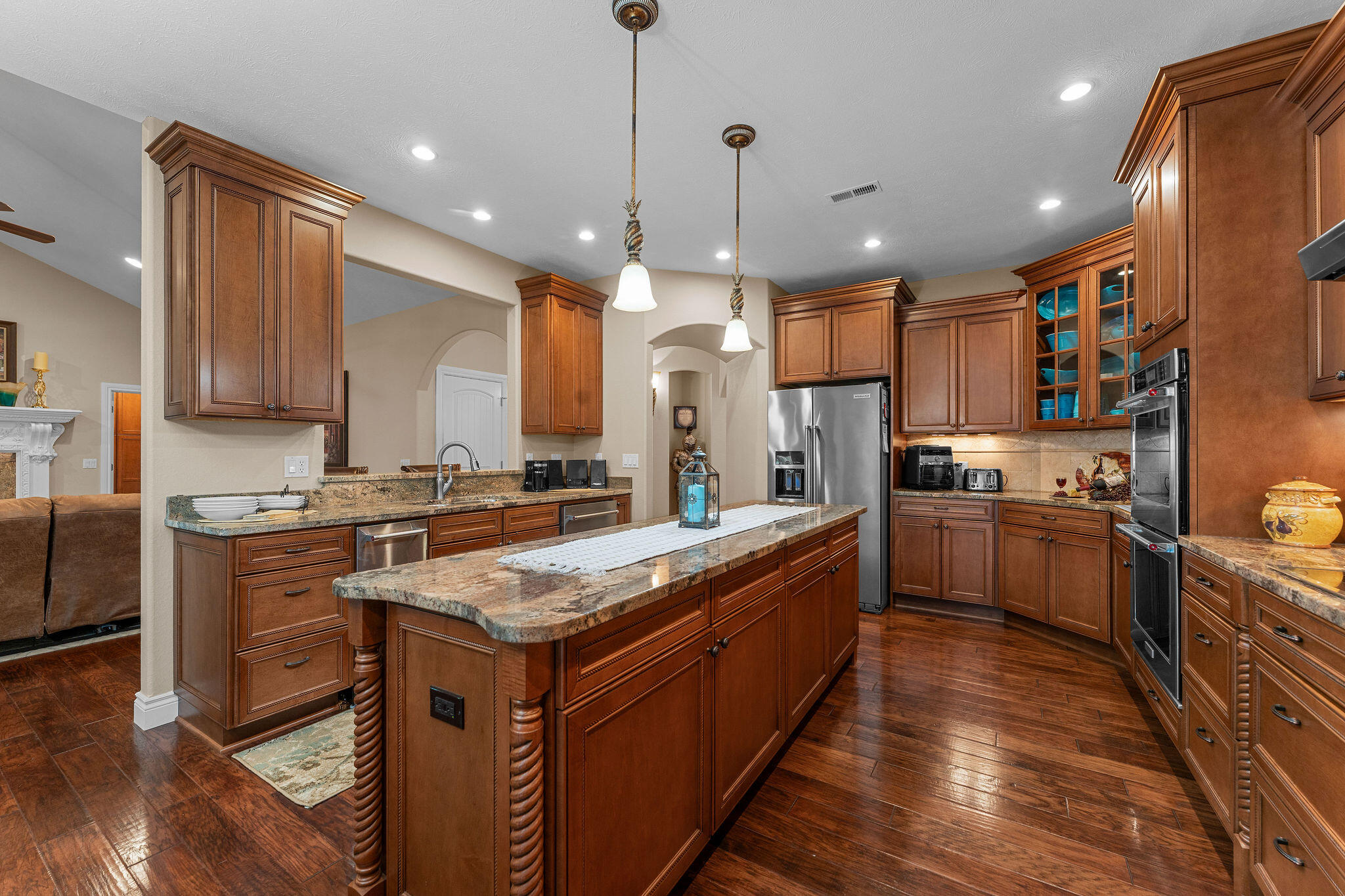 400 Loganberry Road Branson, MO 65616 - Photo 11 of 46 Gorgeous Cabinetry