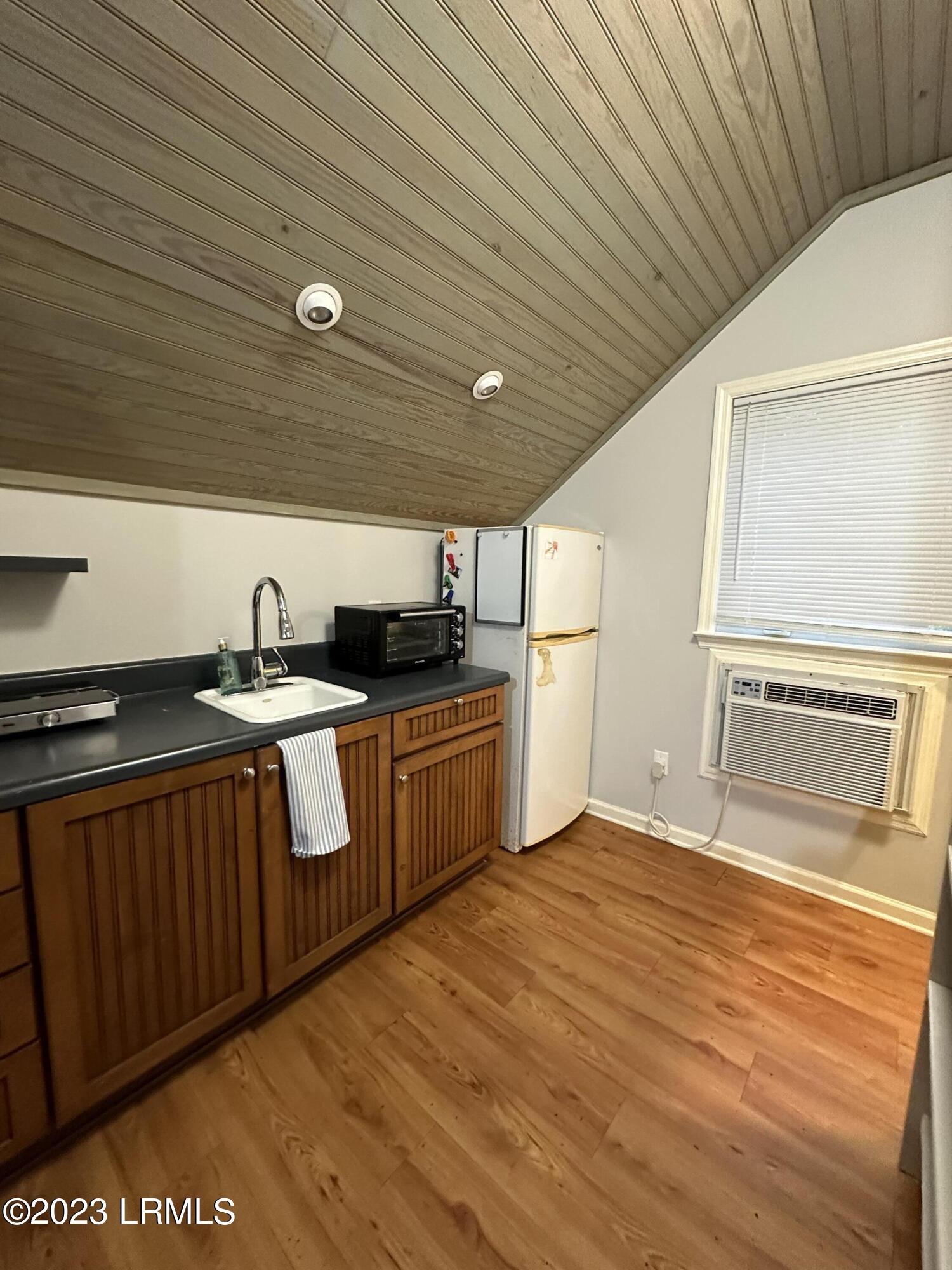 33 Winding Way Beaufort, SC 29907 - Photo 11 of 20 294A1C54-CA4C-4A85-A2A2-61B47A2C9881