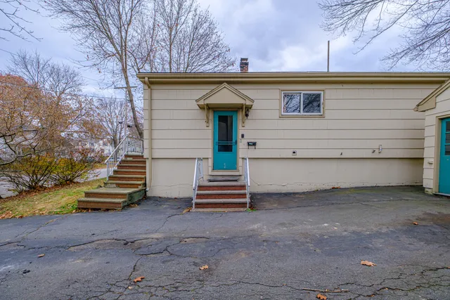 $439,900 | 76 Pitt Street, South Portland, ME 04106