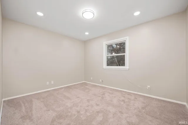 $374,900 | 2508 West Twickingham Drive, Muncie, IN 47304