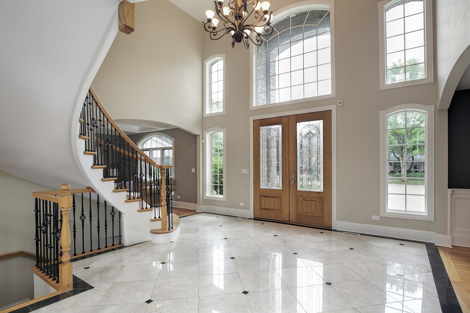 2812 Shannon Road Northbrook, IL 60062 - Photo 5 of 30