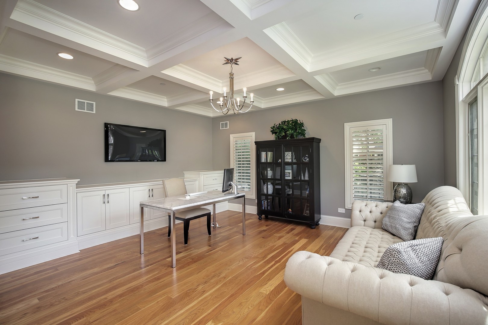 2812 Shannon Road Northbrook, IL 60062 - Photo 8 of 30