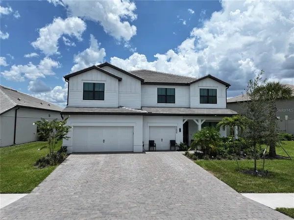$1,500,000 | 5609 Clearwater Court, Lakewood Ranch, FL 34211
