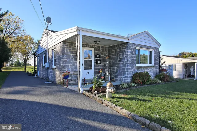 $329,900 | 19 Klein Avenue, Lebanon, PA 17042