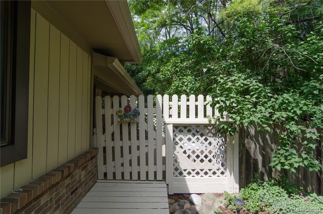 40005 Koppernick Road Canton, MI 48187 - Photo 2 of 45 GRU_5299.jpg