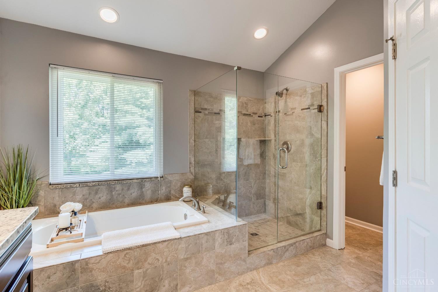 5038 Midfield Road Cincinnati, OH 45244 - Photo 30 of 55