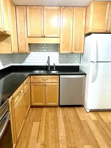 $169,999 | 7510 Cahill Road, Unit 119B, Edina, MN 55439