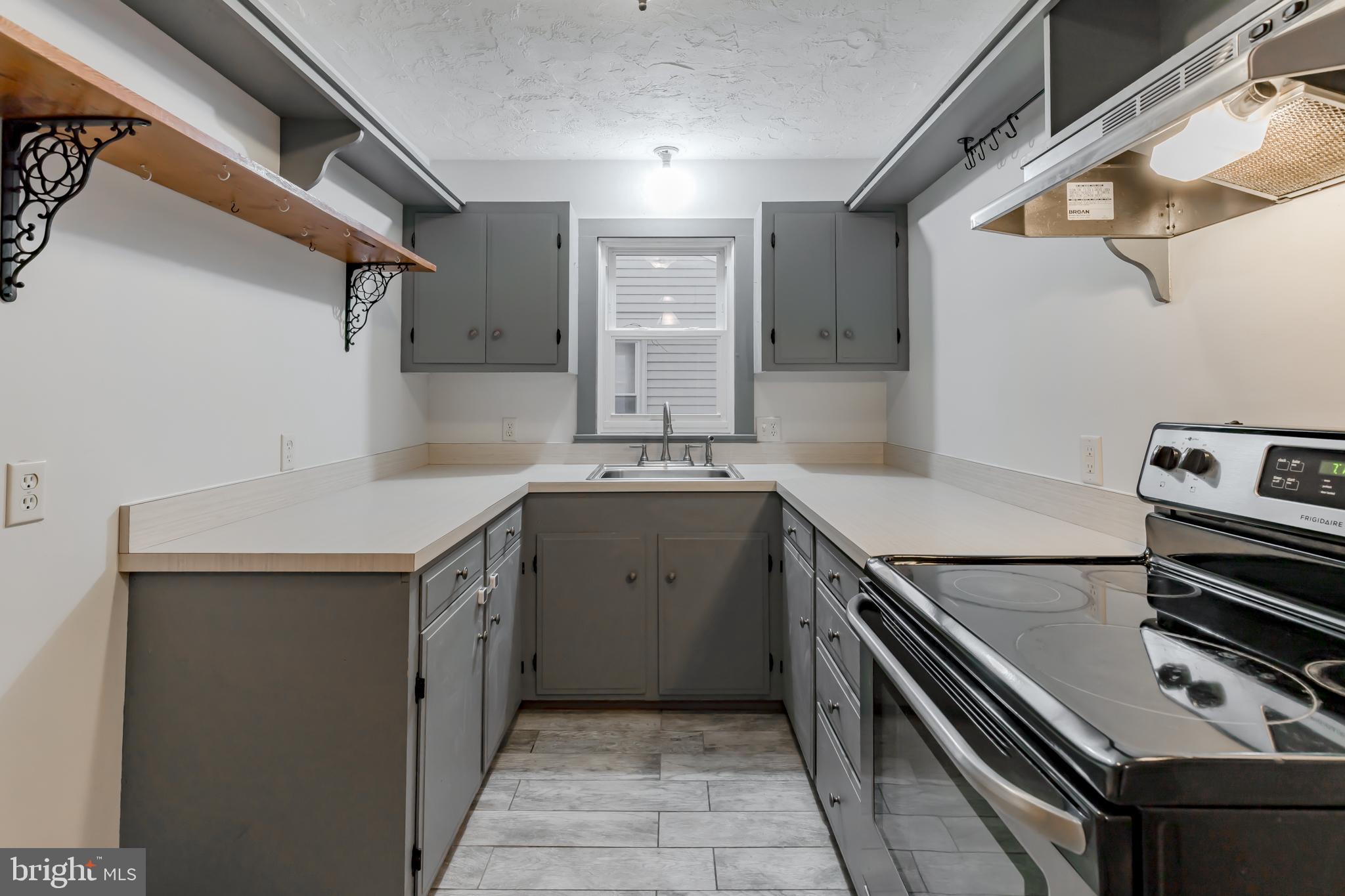 623 Gay Street Hanover, PA 17331 - Photo 15 of 44 Kitchen