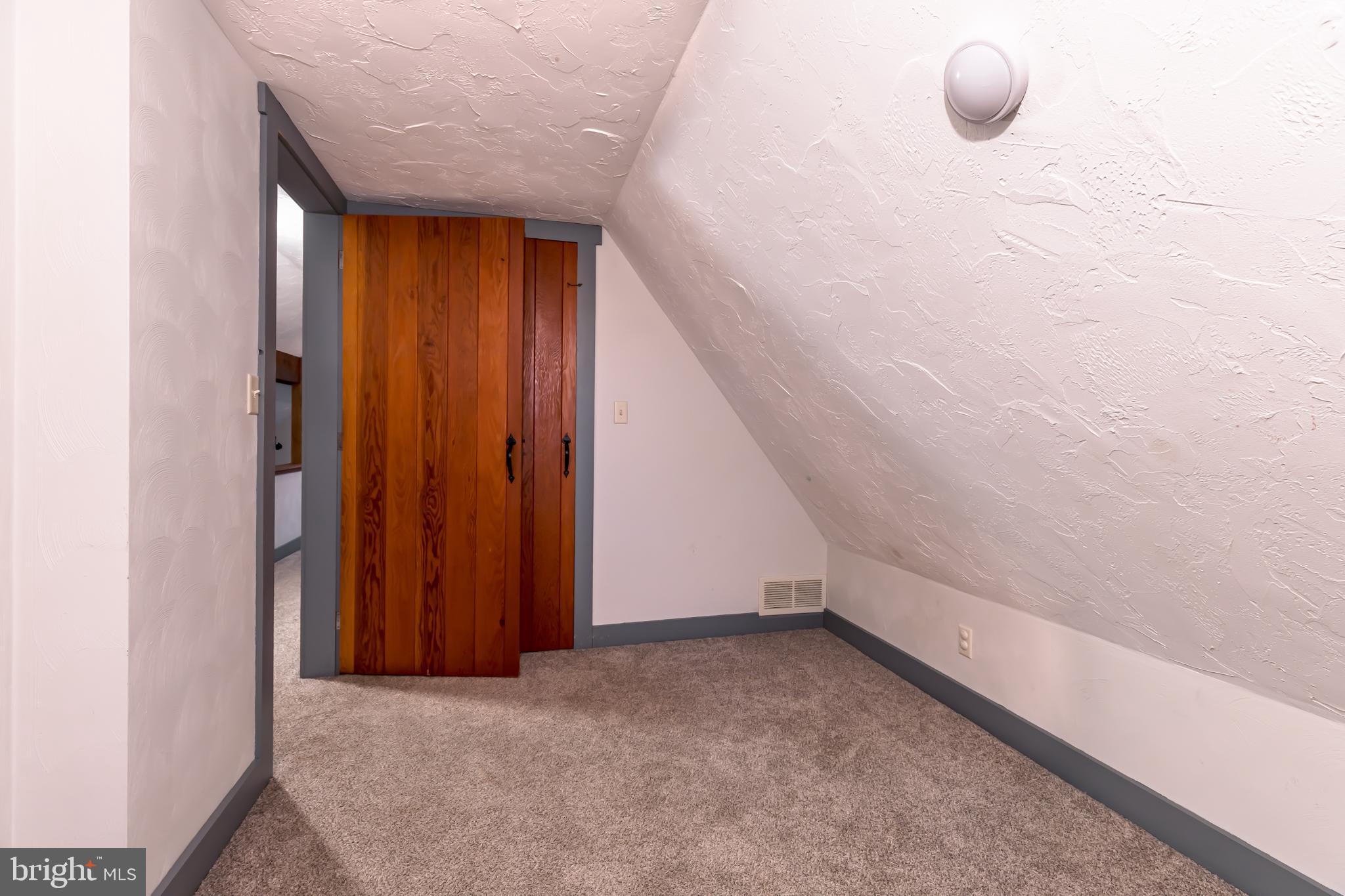 623 Gay Street Hanover, PA 17331 - Photo 26 of 44 2nd Floor Bedroom