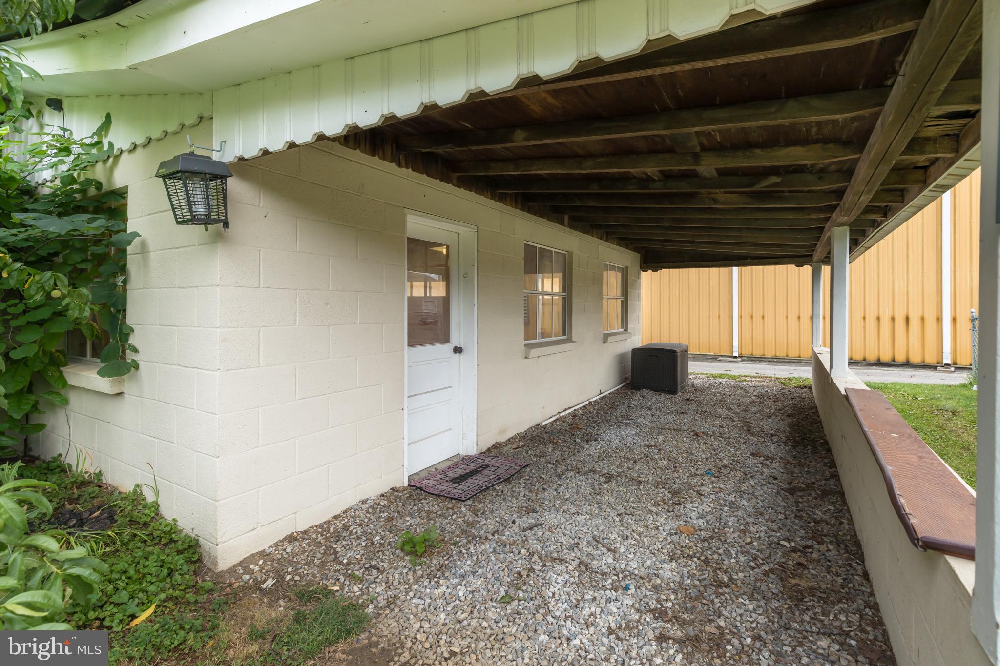 623 Gay Street Hanover, PA 17331 - Photo 33 of 44 Detached Garage Carport