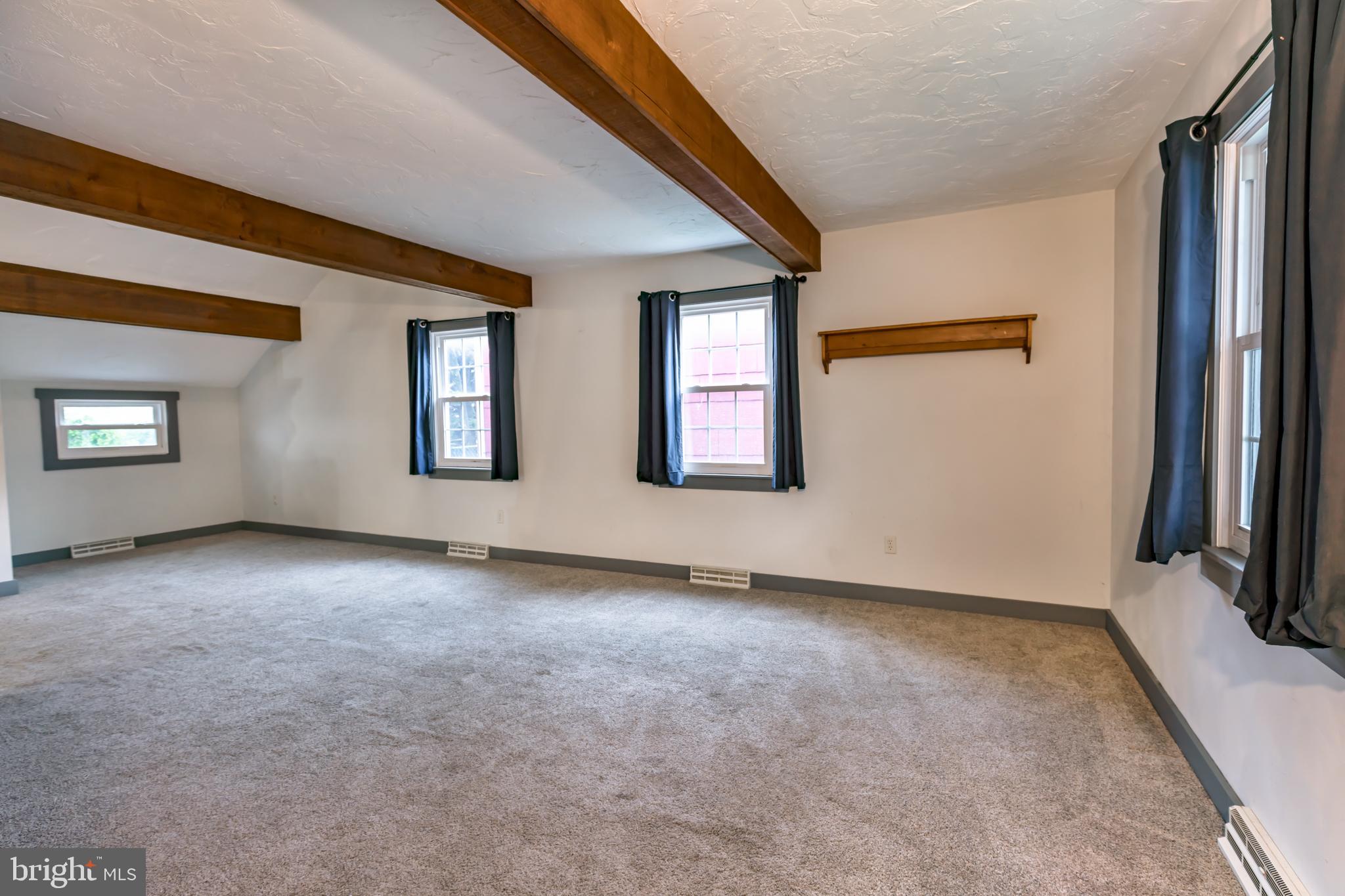 623 Gay Street Hanover, PA 17331 - Photo 6 of 44 Living Room