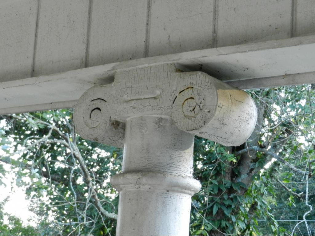 3180 Woolsey Road Greeneville, TN 37745 - Photo 8 of 18 Antique Porch Post