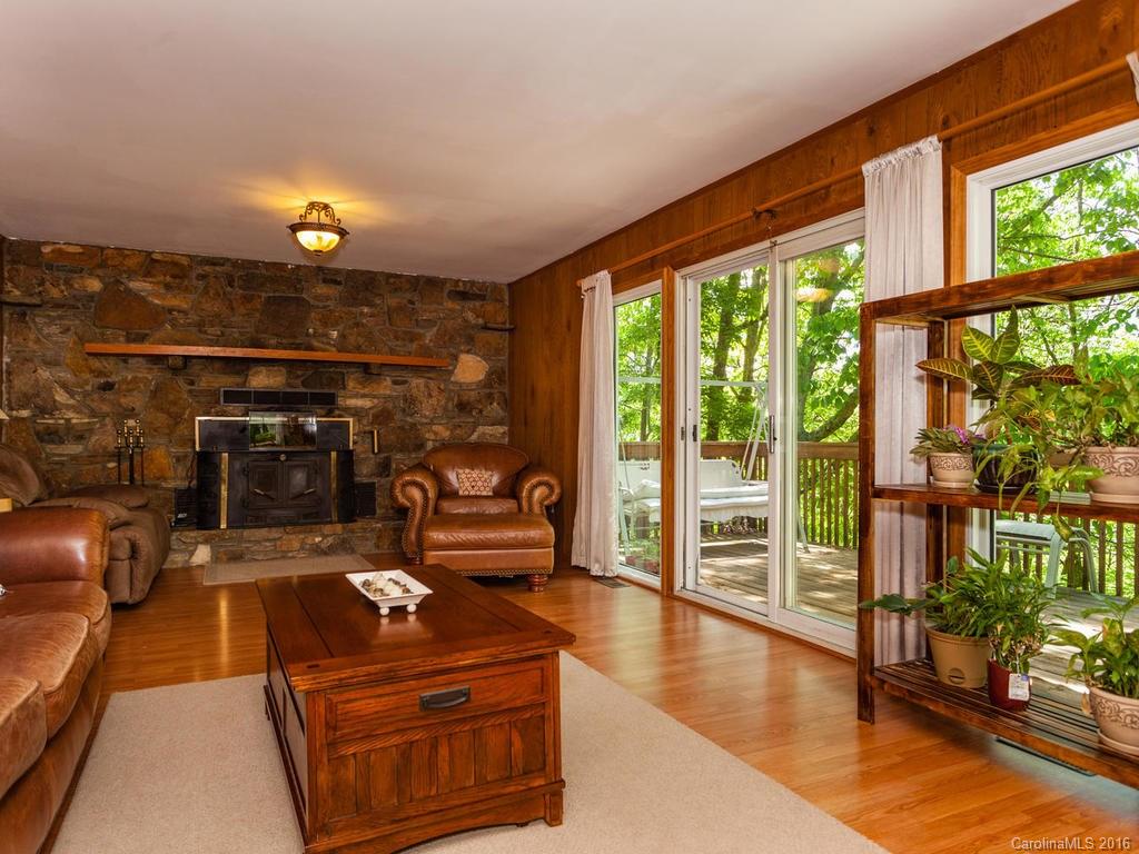 157 Spring Mountain Road Fairview, NC 28730 - Photo 4 of 24 Gallery Image 4