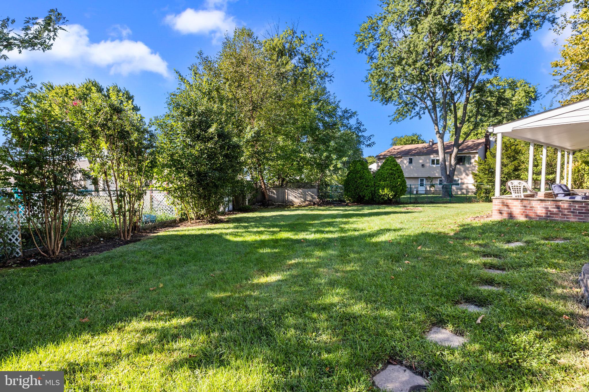 328 Overlook Drive Warminster, PA 18974 - Photo 32 of 37