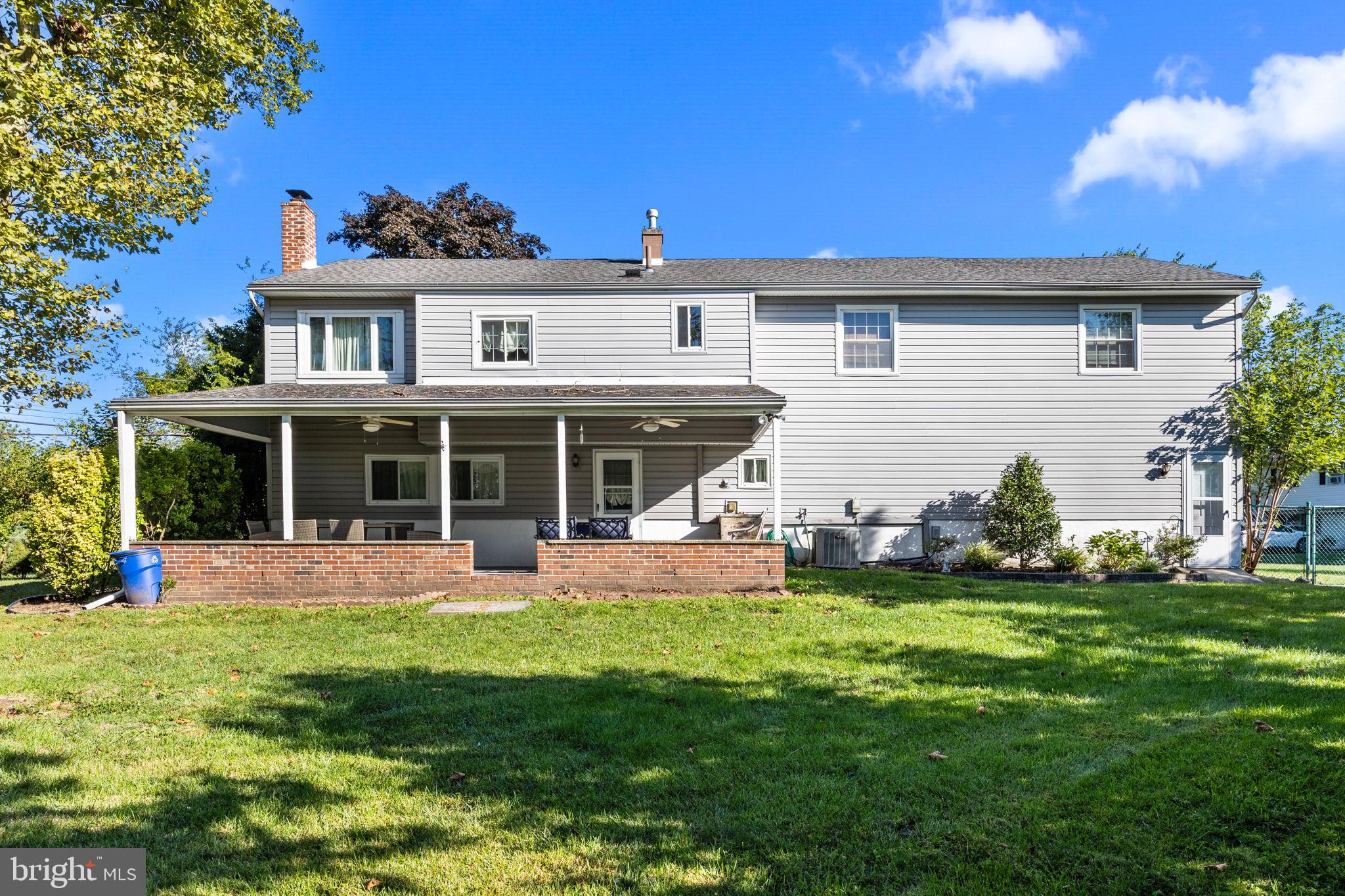 328 Overlook Drive Warminster, PA 18974 - Photo 34 of 37