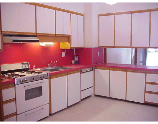 330 Coles Meadow Road Northampton, MA 01060 - Photo 2 of 6 Gallery Image 2