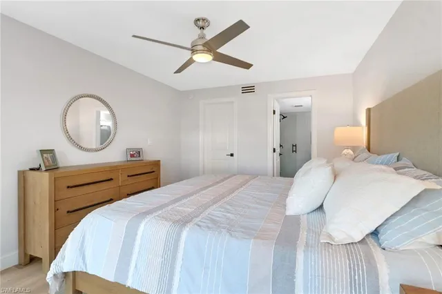 $659,000 | 292 Banyan Boulevard, Unit 292, Naples, FL 34102