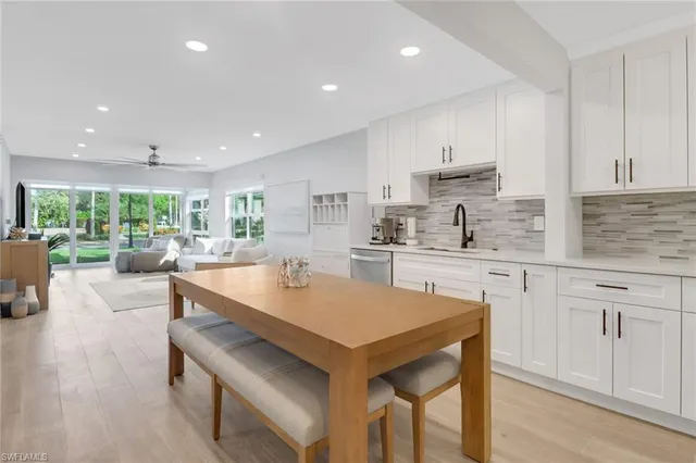 $659,000 | 292 Banyan Boulevard, Unit 292, Naples, FL 34102