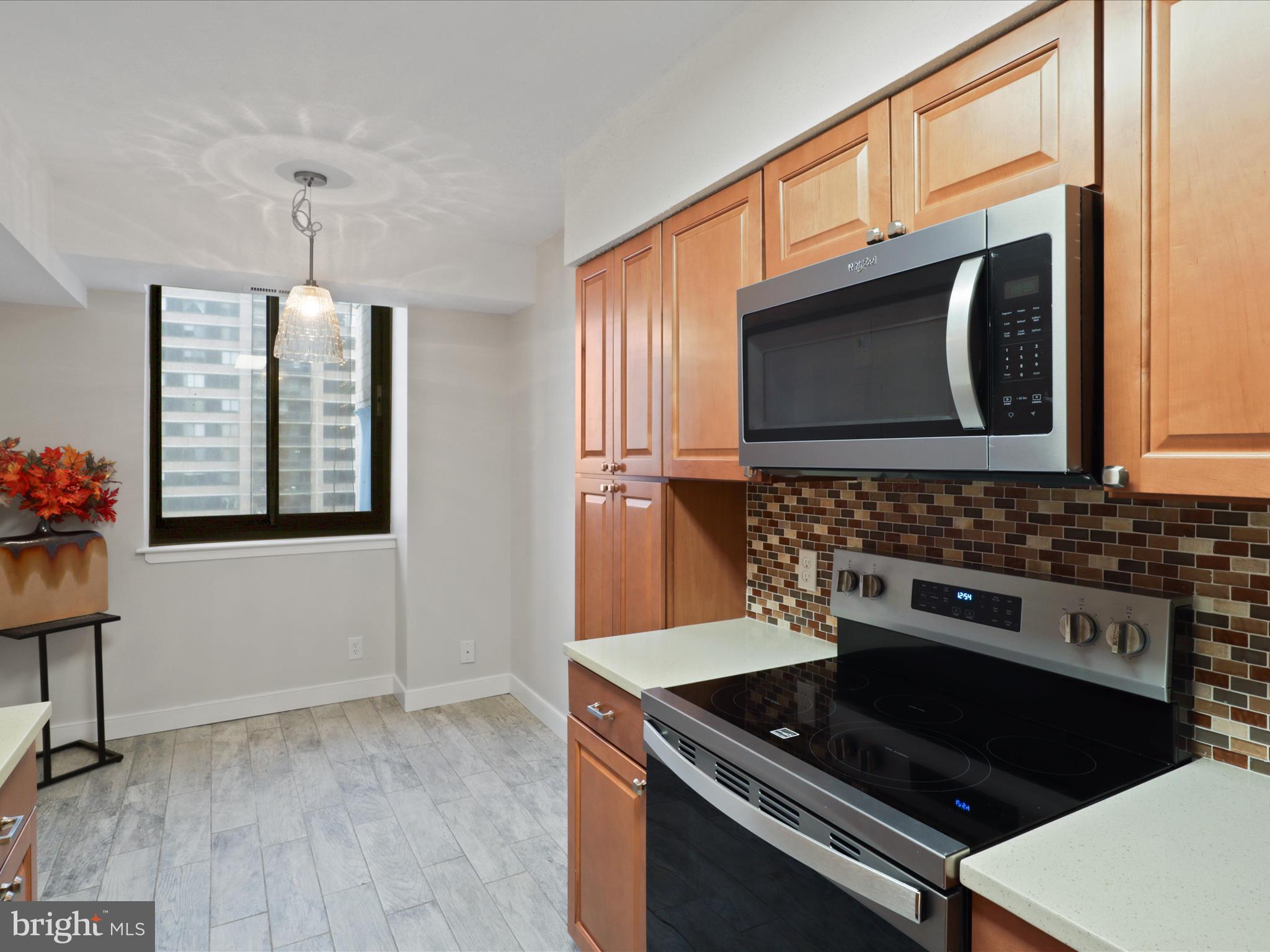 5505 Seminary Road, Unit 1601N Falls Church, VA 22041 - Photo 3 of 42 Gallery Image 3