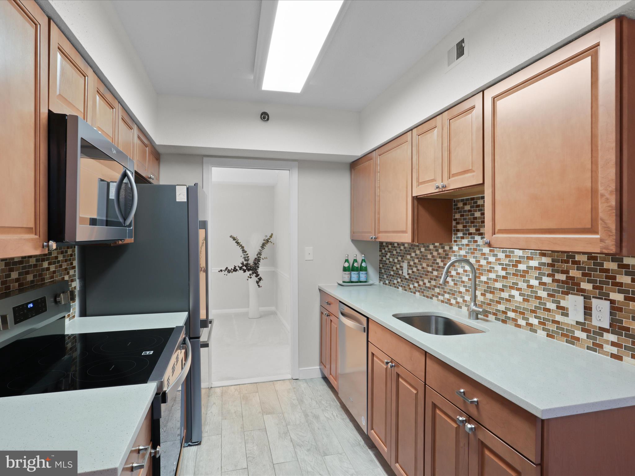 5505 Seminary Road, Unit 1601N Falls Church, VA 22041 - Photo 5 of 42 Gallery Image 5