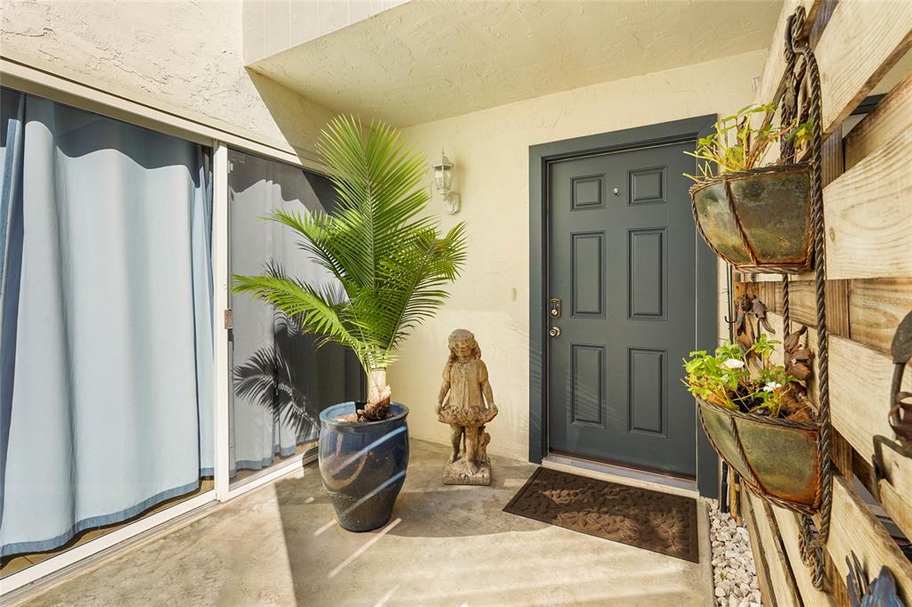 1143 Longfellow Road Sarasota, FL 34243 - Photo 18 of 52