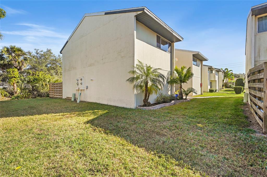 1143 Longfellow Road Sarasota, FL 34243 - Photo 2 of 52